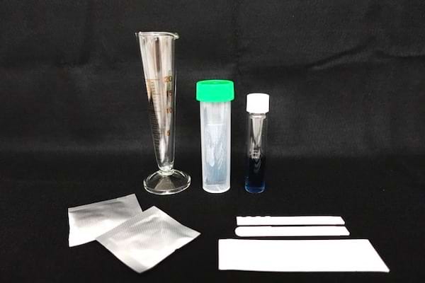 唾液検査キット